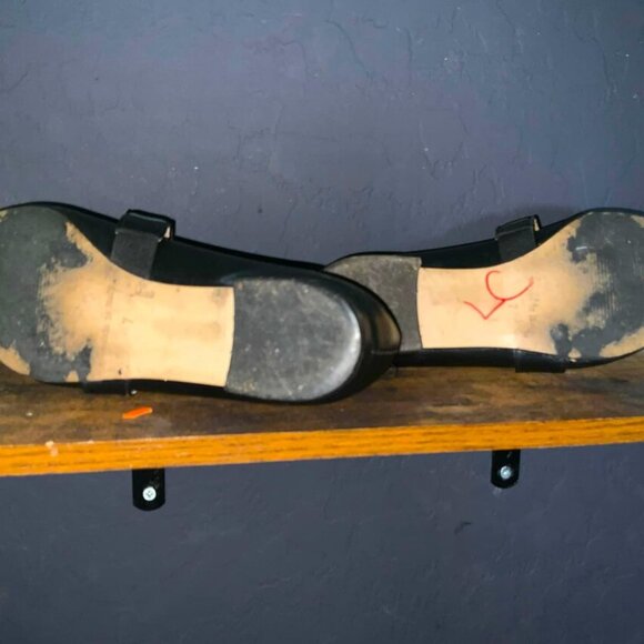 Valentino Designer Flats by Mario Valentino Claudia Logo Strap Flat size 7.5 - Picture 8 of 8